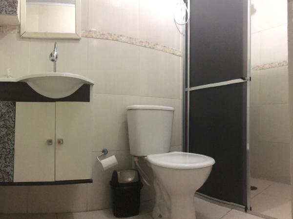 Hostel Ipê : photo 4 de la chambre chambre simple avec salle de bains extérieure privative