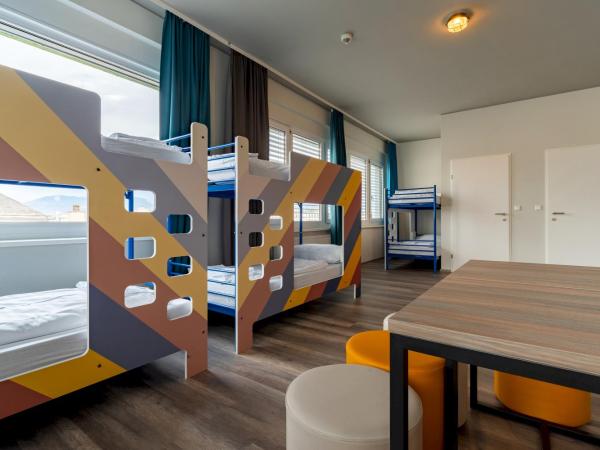 a&o Graz Hauptbahnhof : photo 3 de la chambre lit simple dans dortoir à 6 lits