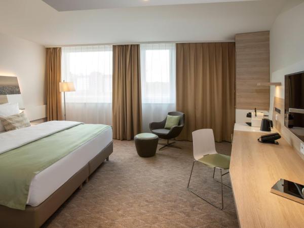 Holiday Inn Frankfurt Airport, an IHG Hotel : photo 6 de la chambre chambre lit king-size premium