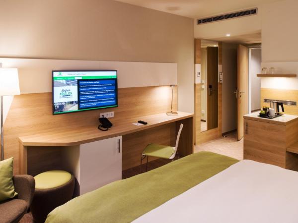 Holiday Inn Frankfurt Airport, an IHG Hotel : photo 6 de la chambre chambre standard lit queen-size