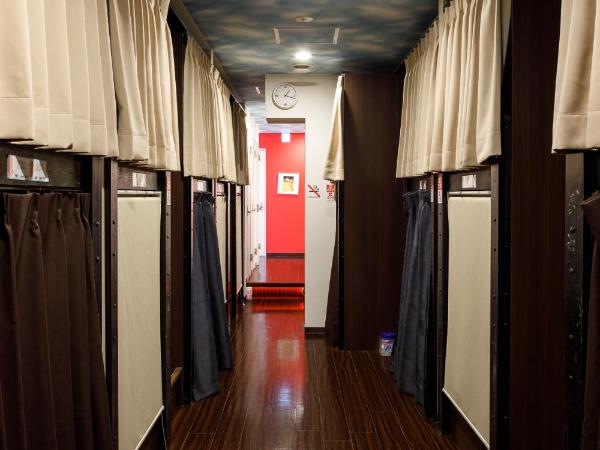 Hotel Owl Tokyo Nippori : photo 4 de la chambre mixed capsule room - lower level