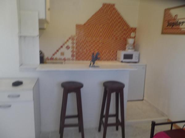 auberge des garrigues : photo 3 de la chambre chambre simple - accessible aux personnes à mobilité réduite