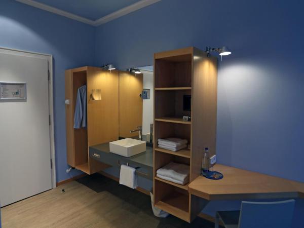 MOMA1890 Boutique Hotel : photo 8 de la chambre chambre simple confortable