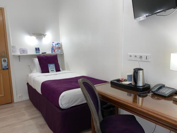 Kyriad Saumur Hyper Centre Hôtel Appartements et SPA soins Sothys Paris : photo 3 de la chambre petite chambre simple classique