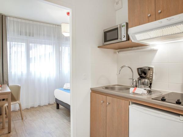 Appart'City Classic Annemasse Centre - Pays de Genève : photo 4 de la chambre studio double