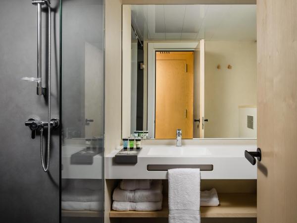 Hotel Raval House : photo 10 de la chambre chambre double ou lits jumeaux standard