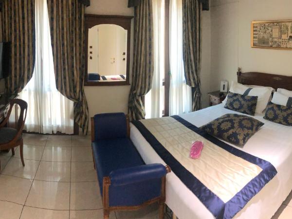 Hotel Villa Savoia : photo 1 de la chambre suite junior