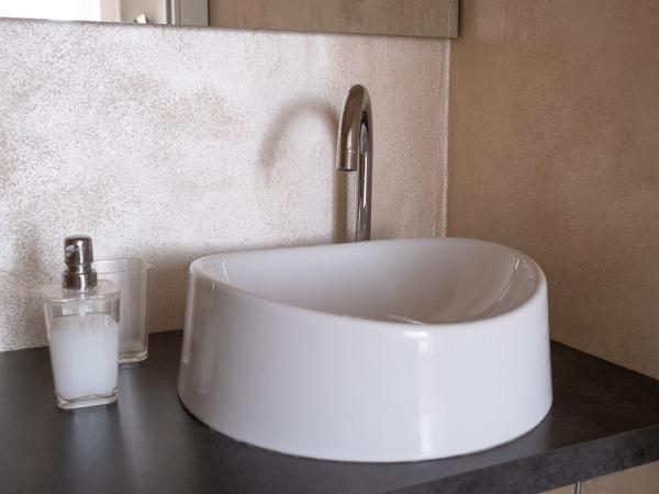 Cute & Cozy rooms train station : photo 5 de la chambre chambre double avec terrasse