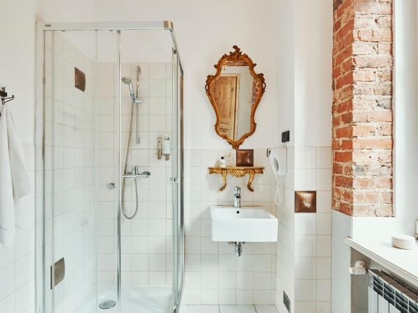 ARTHOTEL STALOWA 52 : photo 7 de la chambre chambre double ou lits jumeaux standard