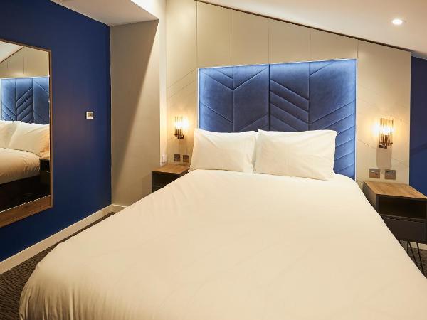 Roomzzz York City : photo 6 de la chambre suite loft