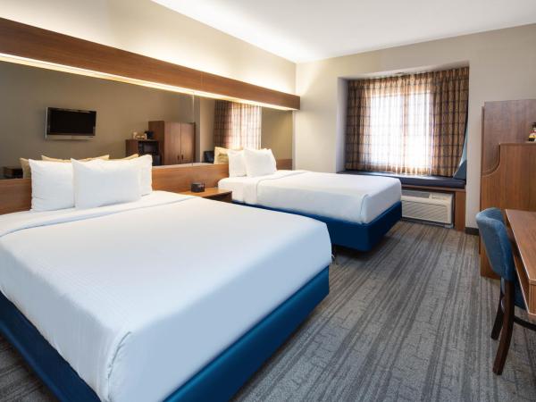 Baymont by Wyndham Las Vegas South Strip : photo 1 de la chambre chambre 2 lits queen-size - non-fumeurs