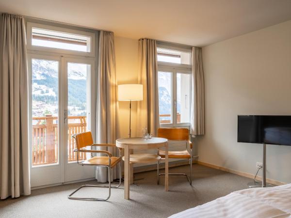 Hotel Alpenruhe - Vintage Design Hotel : photo 3 de la chambre chambre double supérieure avec balcon