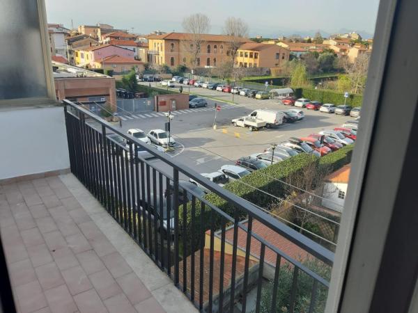 Sleep&Go airlines pisa : photo 2 de la chambre chambre triple basique avec salle de bains commune