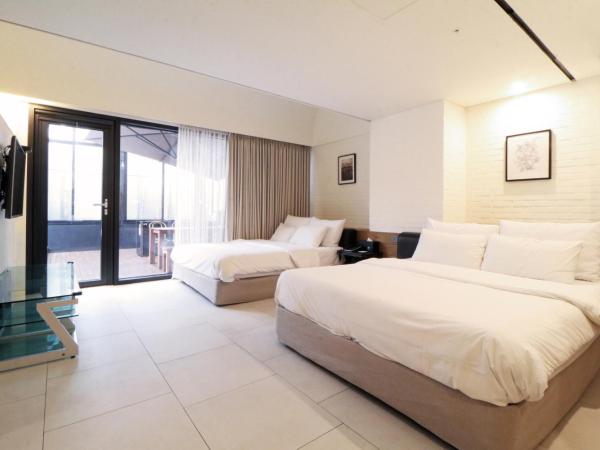 SR Hotel Magok : photo 1 de la chambre suite avec terrasse