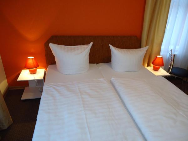 Pension Dresdener Panorama : photo 6 de la chambre chambre triple