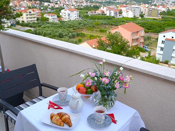 Rooms Margarita : photo 4 de la chambre chambre double ou lits jumeaux avec balcon - vue sur mer