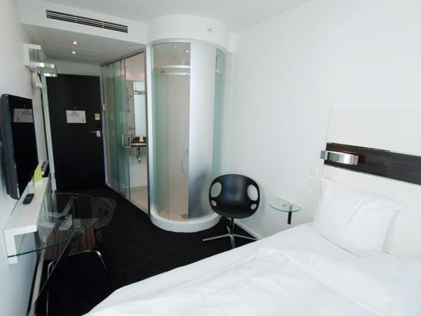 Wakeup Copenhagen - Borgergade : photo 7 de la chambre room #67982941