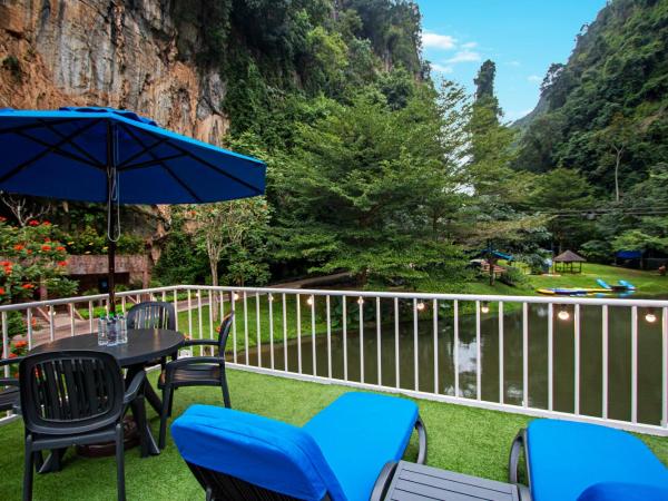 Sunway Lost World Hotel : photo 7 de la chambre malayana floating villa at theme park - 2 adult + 2 child (theme park closed every tuesday)