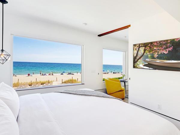 Ocean Treasure Beachside Suites : photo 8 de la chambre  suite pointe