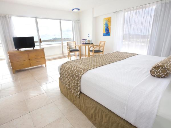 HS HOTSSON Hotel Acapulco : photo 2 de la chambre chambre lit king-size - vue sur mer