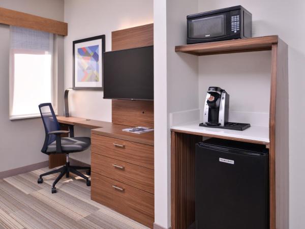 Holiday Inn Express New Orleans - St Charles, an IHG Hotel : photo 8 de la chambre chambre lit king-size standard