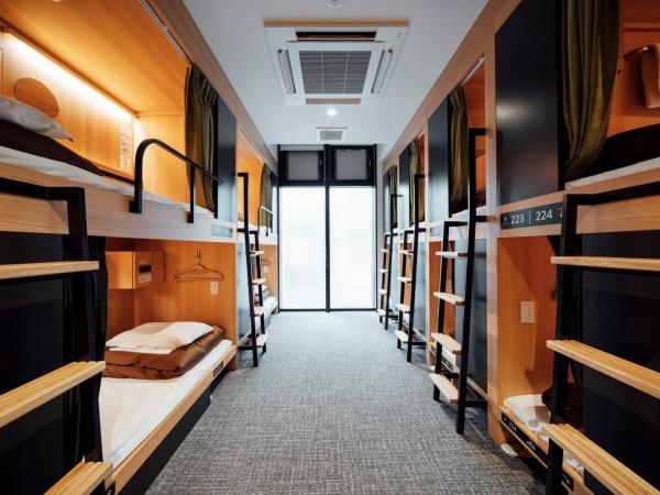 WeBase Hiroshima : photo 7 de la chambre bunk bed in mixed dormitory room with shared bathroom - non-smoking