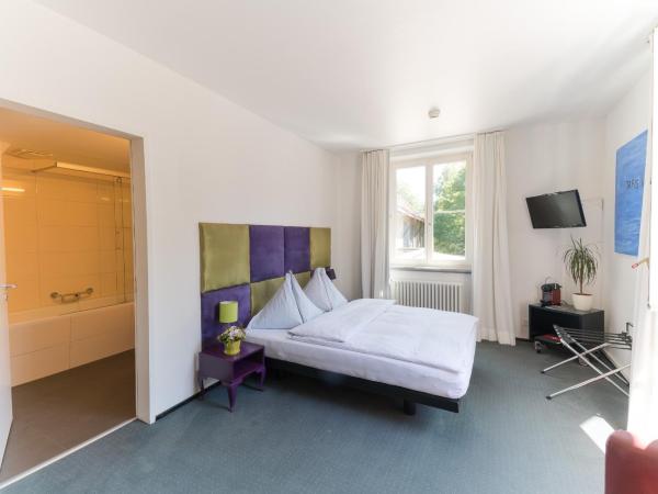 Hotel Landgasthof Riehen / Basel : photo 2 de la chambre chambre double standard (grand lit)