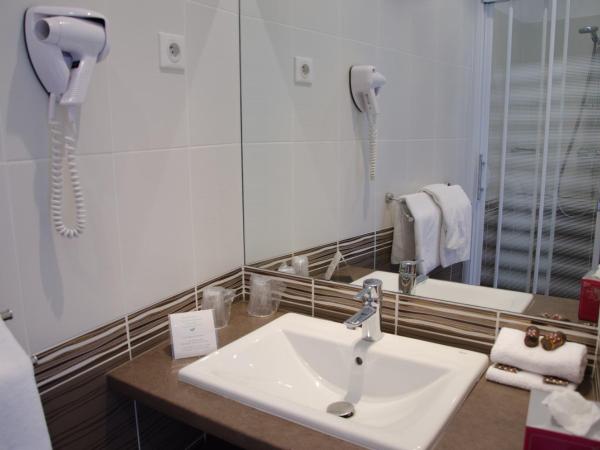 Hotel Le Revest : photo 2 de la chambre chambre double Économique