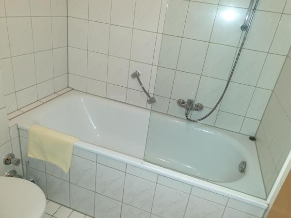 Hotel Eigelstein : photo 5 de la chambre chambre double ou lits jumeaux avec balcon