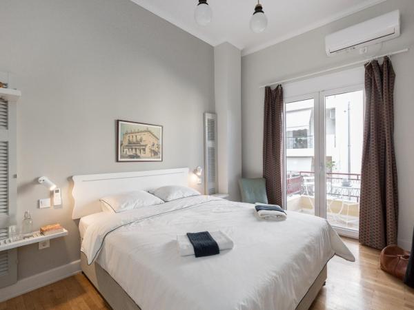 Troon of Athens Apartments : photo 2 de la chambre filopappou hill apartment - no9