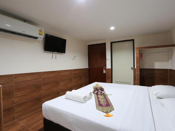 The Siam Guest House - SHA Extra Plus : photo 5 de la chambre chambre double supérieure