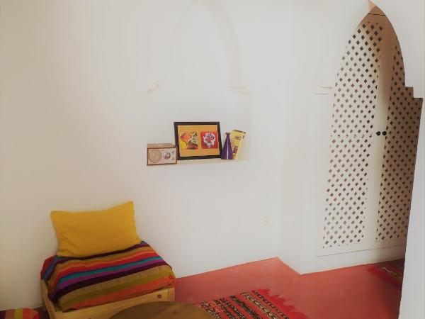 Riad Haizea Mogador : photo 4 de la chambre chambre double deluxe (2 adultes + 1 enfant)