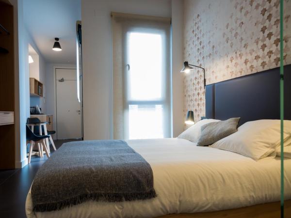 Welldone Quality - Crystal pool : photo 4 de la chambre chambre double premium