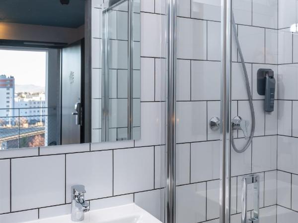 Eklo Clermont Ferrand Centre Gare : photo 5 de la chambre chambre double