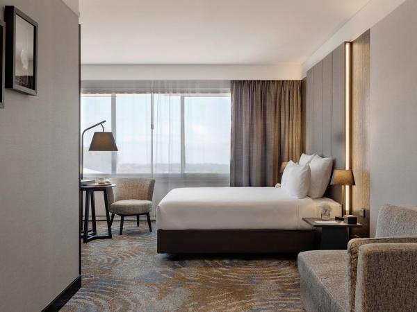 Pullman Rotorua : photo 1 de la chambre chambre lit king-size supérieure - vue sur ville