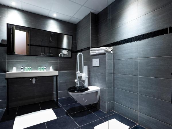 Hotel-Restaurant Espace Squash 3000 : photo 3 de la chambre chambre quintuple