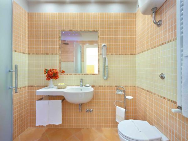 Hotel Girasole : photo 3 de la chambre chambre double ou lits jumeaux standard