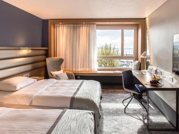 Mvenpick Hotel Lausanne : photo 4 de la chambre chambre lits jumeaux deluxe - vue sur lac