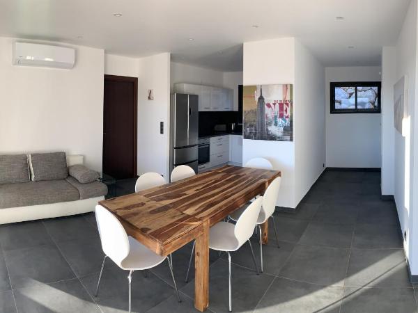 Résidence Les Jardins du Fort : photo 1 de la chambre appartement - vue sur mer