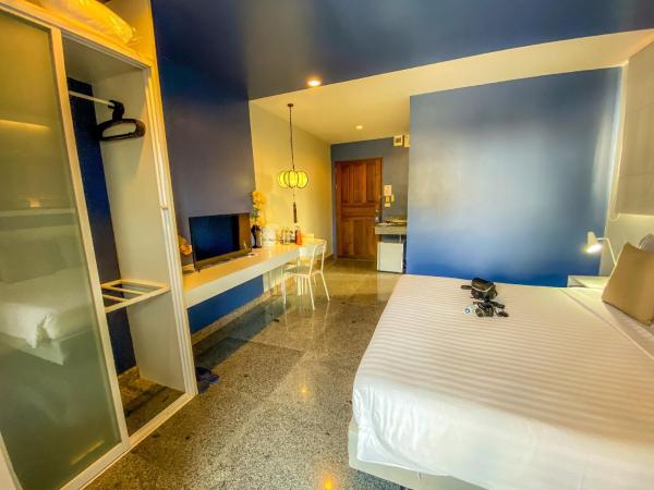 Sino Inn Phuket Hotel - SHA Plus : photo 9 de la chambre chambre double standard avec balcon 