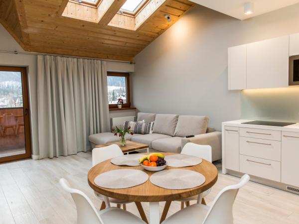 Royal Hill Residence : photo 5 de la chambre deluxe apartment - split level with mountain view (5 adults)