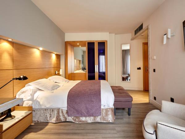 Hotel Barcelona Catedral : photo 2 de la chambre chambre lit queen-size - accessible aux personnes à mobilité réduite