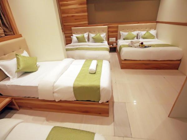 Hotel Al Madina palace : photo 2 de la chambre chambre familiale