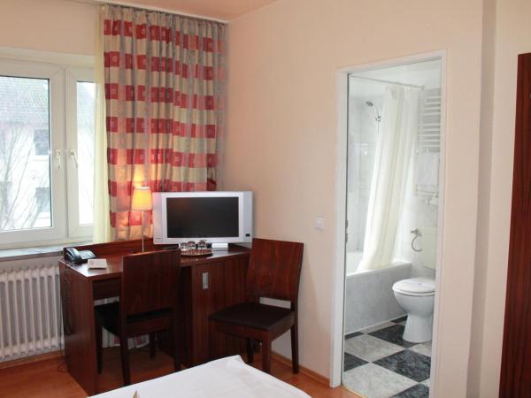 City Hotel Mercator : photo 2 de la chambre chambre triple