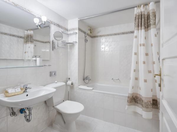 Hotel Sirius : photo 7 de la chambre special offer - double room with park view and balneo package