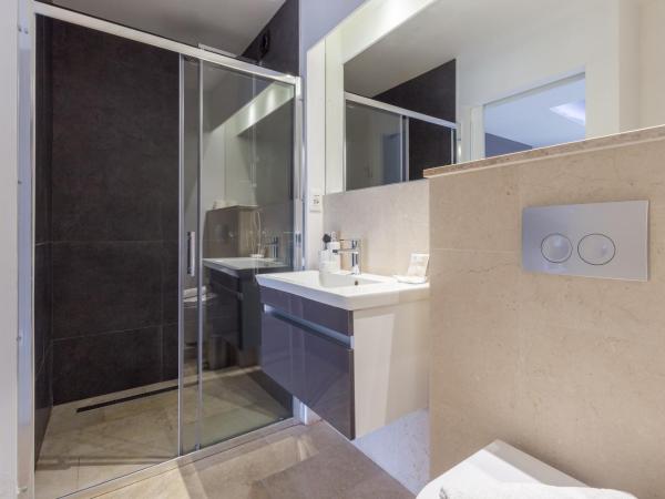 Apartments and rooms Villa Bori : photo 4 de la chambre chambre double deluxe avec balcon - vue sur mer