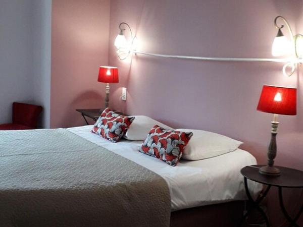 Les Terrasses de David et Louisa : photo 2 de la chambre chambre double confort - vue sur rue