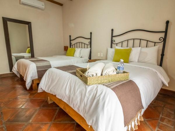 Puerta San Pedro : photo 3 de la chambre chambre double supérieure avec deux lits doubles