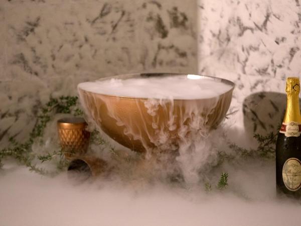 Cavallari Palace Hotel Suites : photo 3 de la chambre suite lit king-size avec baignoire spa