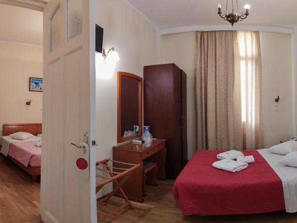 Cecil Hotel : photo 8 de la chambre chambre familiale (2 adultes et 2 enfants)